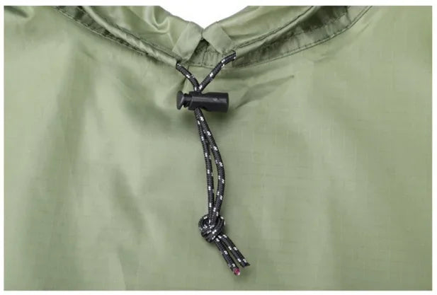 PONCHO ANTIPIOGGIA CON CAPPUCCIO VERDE MILITARE